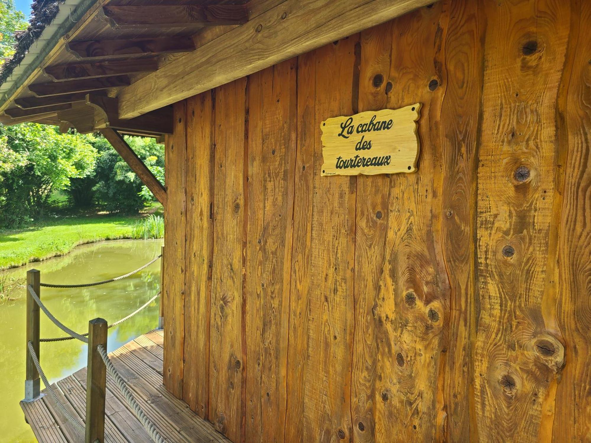 Le Domaine De La Vergnolle Roches  Ngoại thất bức ảnh